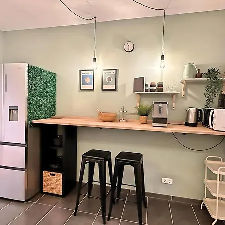 Urban & Chic: 2bdr, Parkplatz Apartment Witten