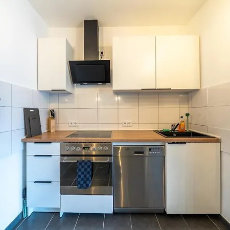 Urban & Chic: 2bdr, Parkplatz Apartamento